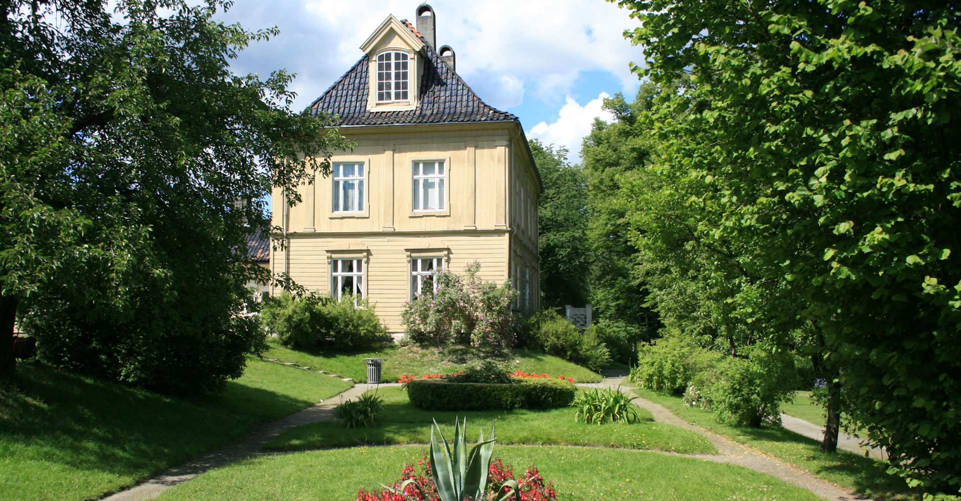 003 Gulskogen gård - Foto Geir Johansen.jpg