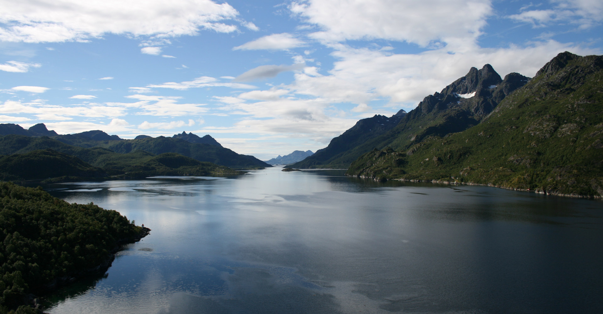 017 Start på turisvegen ved Raftsundbra og Raftsundet- foto Geir Johansen.jpg