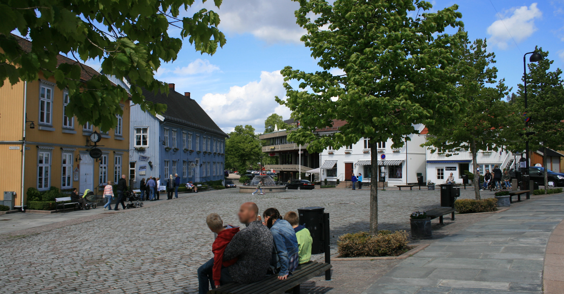 009 litt av torget-foto Geir Johansen.jpg