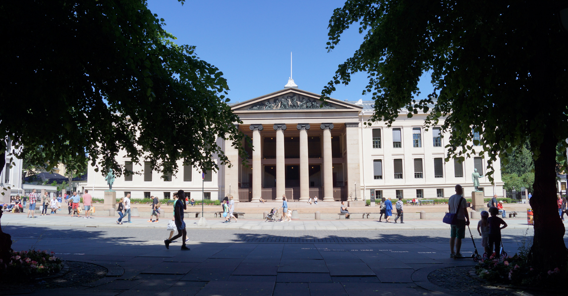 013 B Universitet og universitetsplassen-foto Geir Johansen.jpg
