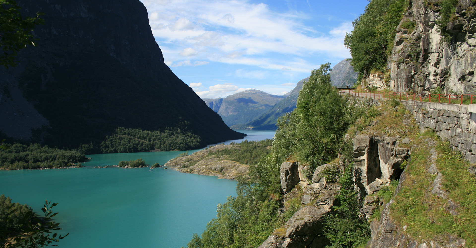 005 Lodalen og Lovatnet på tur til Kjenndalsbreen - Foto Geir Johansen.jpg