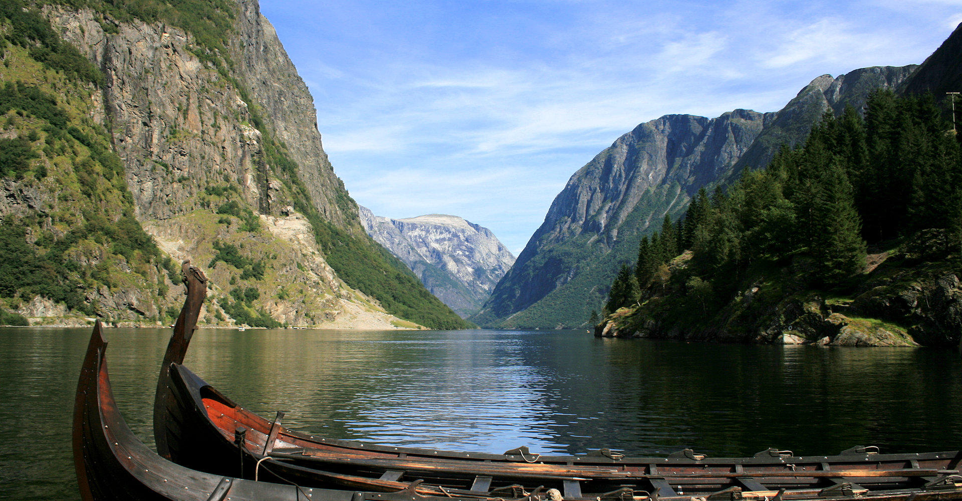 020 Nærøyfjorden sett fra Gudvangen - Foto Geir Johansen.jpg