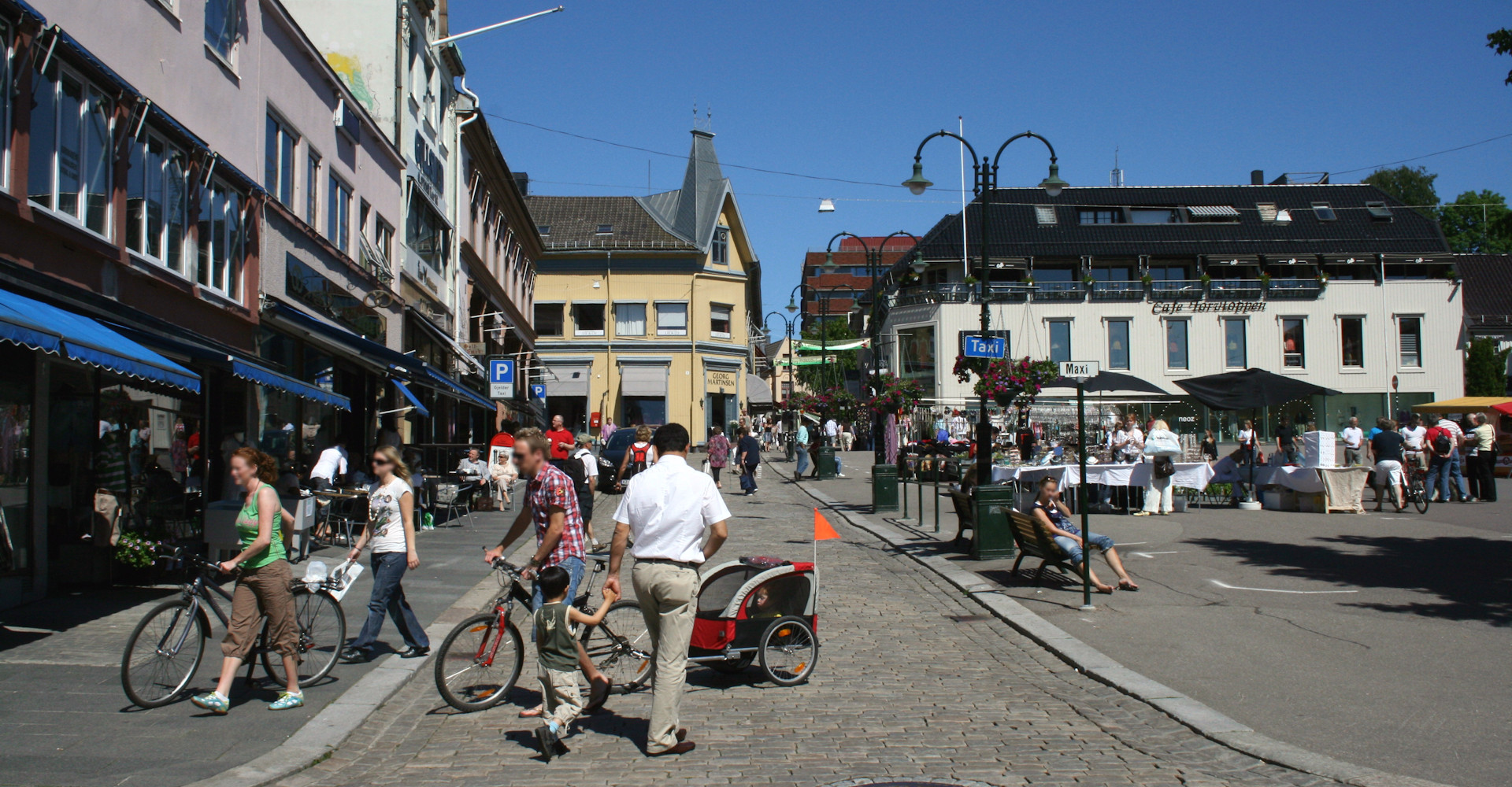 004 litt av torget-foto Geir Johansen.jpg