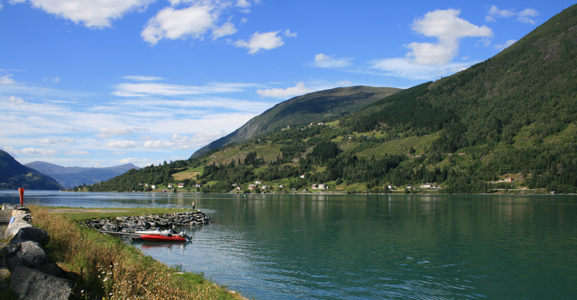 004 Ut Loenbukta og Nordfjord fra Loen-foto Geir Johansen.jpg