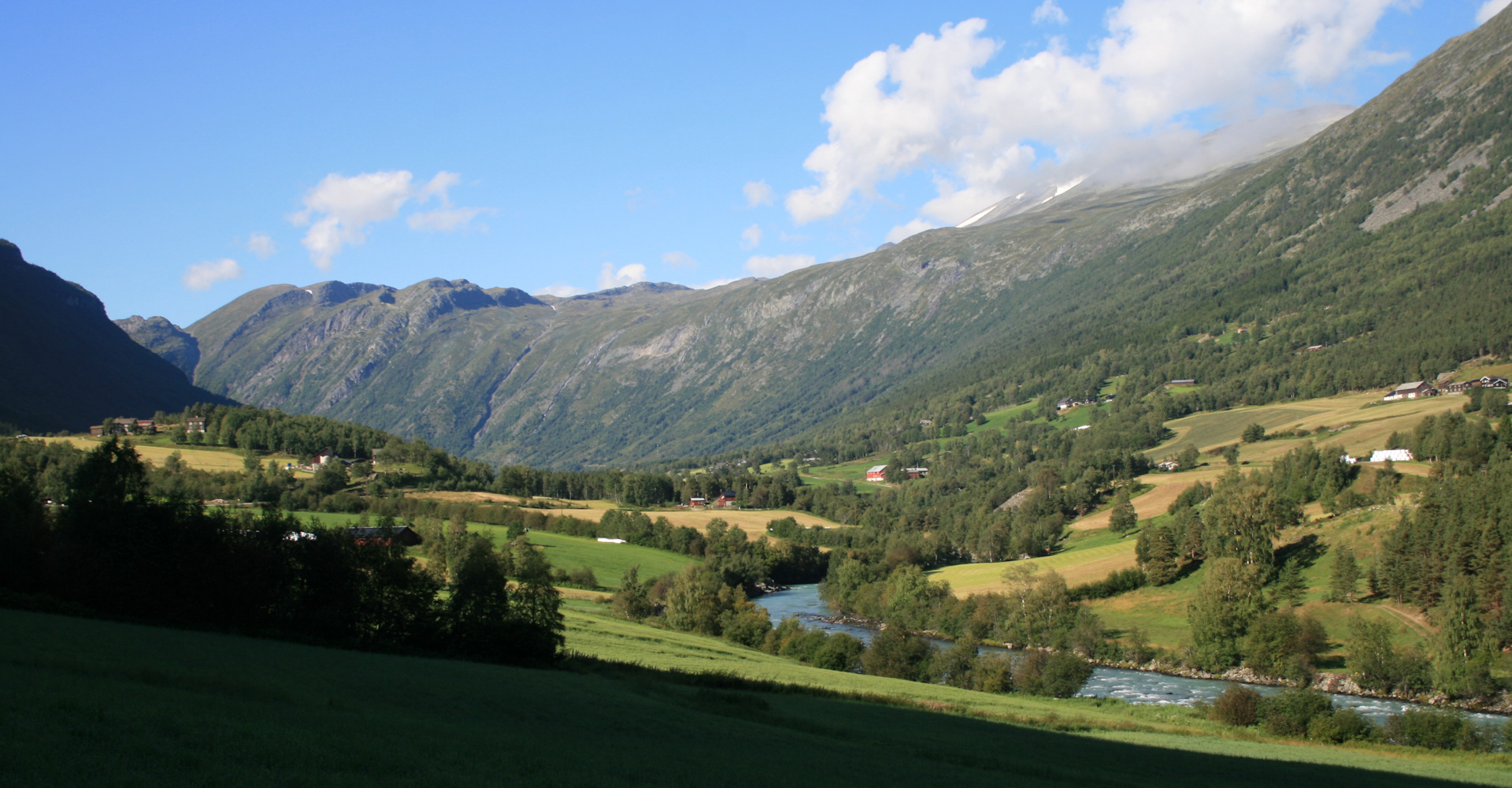 Bøverdalen-001-rett etter Lom-foto Geir Johansen.jpg