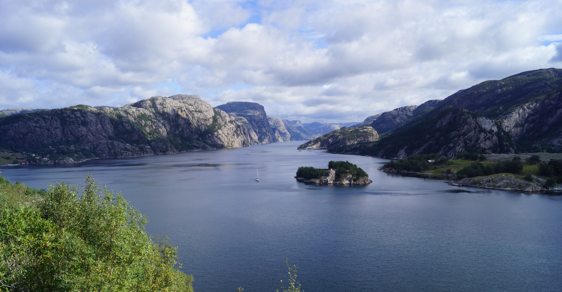 014 Innløpet til Lysefjorden-foto Geir Johansen.jpg