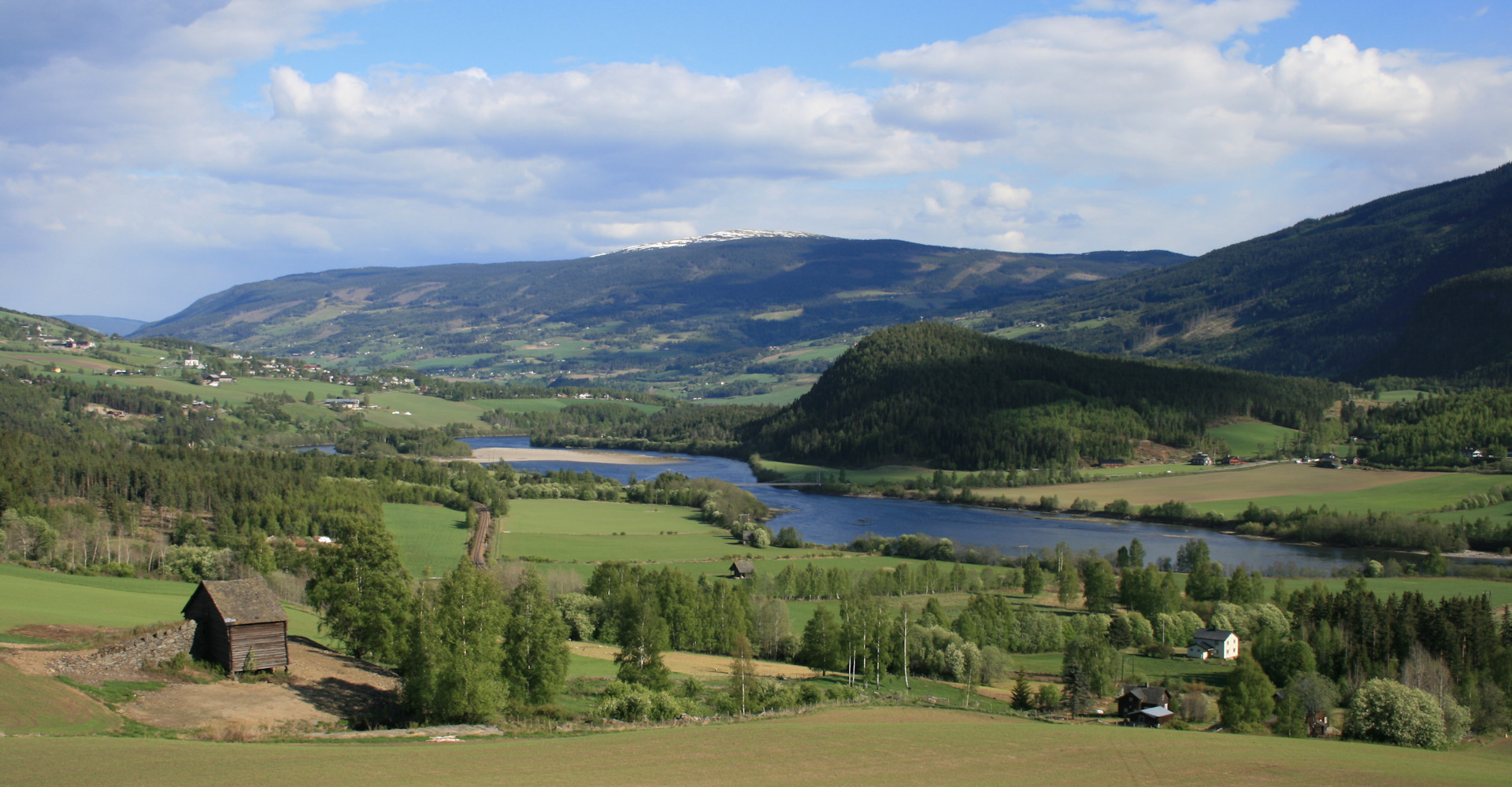 001 Hundorp i retning mot syd - Foto Geir Johansen.jpg