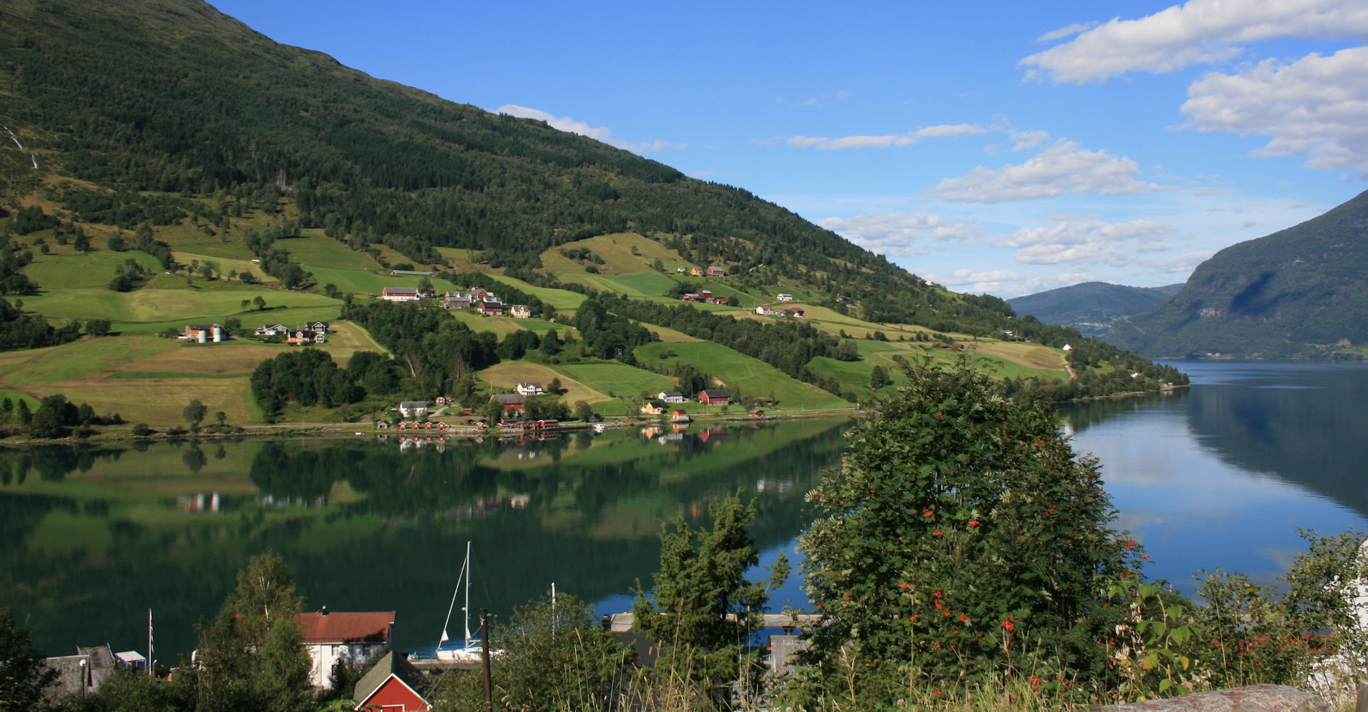 003 Olden- Utsukt ut Oldebukta - foto Geir Johansen.jpg