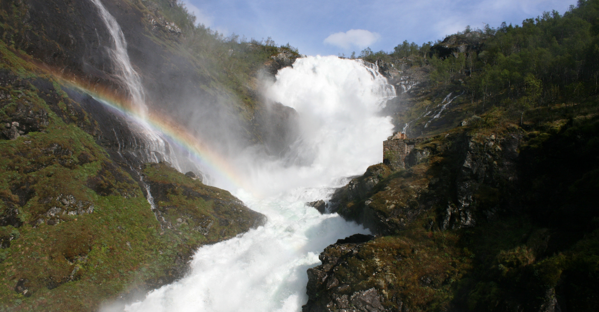 001 Kjosfossen - foto H N Meiforth.jpg