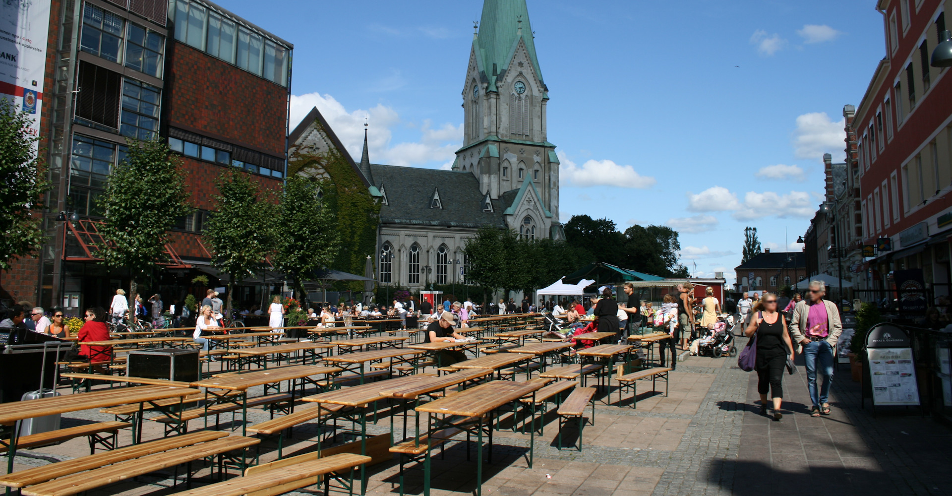 Kristiansand 009 Banner-sentrum-torget- foto Geir Johansen.jpg