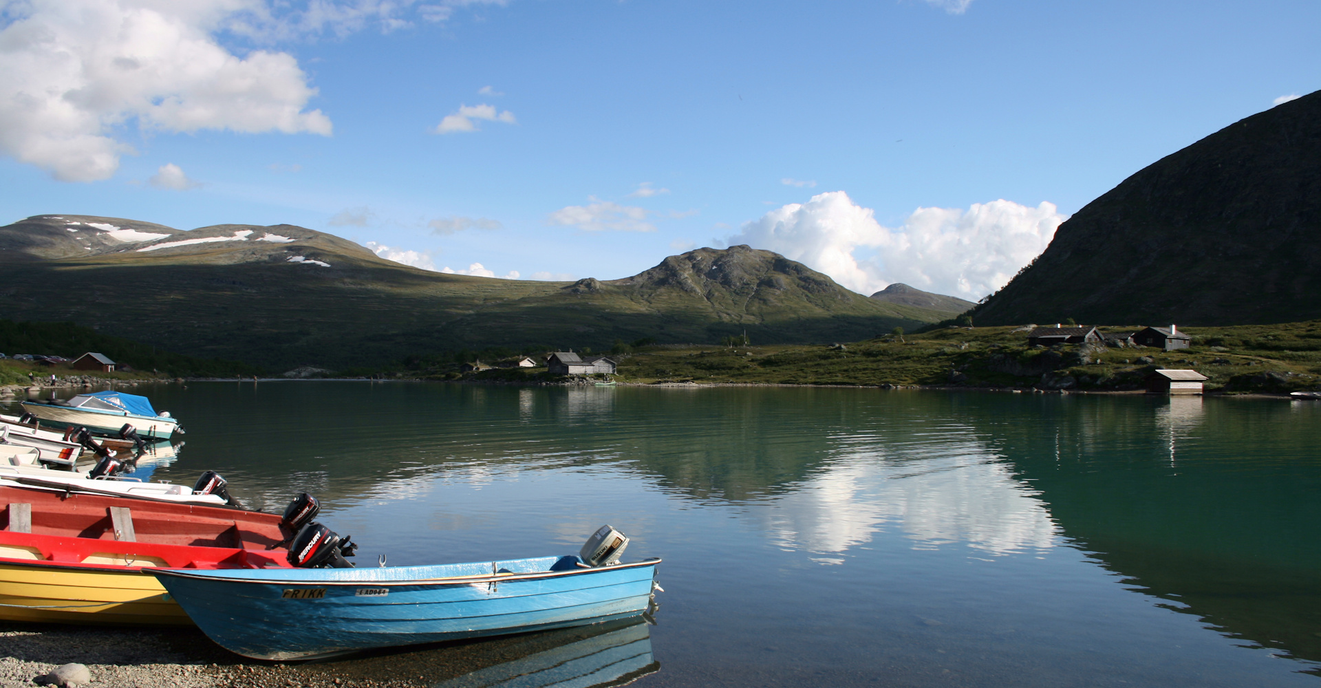 0010 Utsikt mot Valdresflya fra Gjendevatn-foto Geir Johansen.jpg
