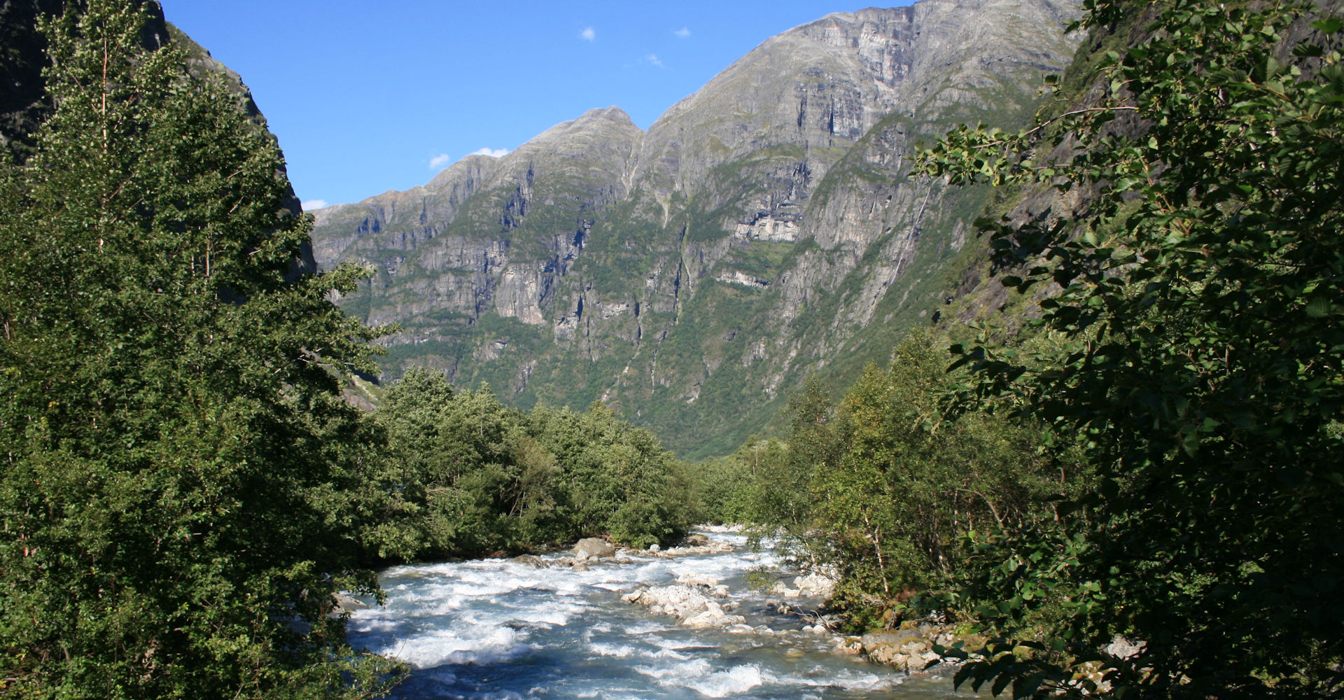019 Lodalen ved Kjenndalsbreen - Foto Geir Johansen.jpg