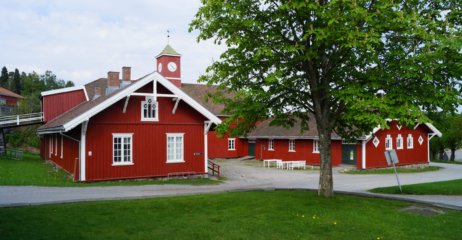 004 Rød herregård - Foto Geir Johansen.jpg