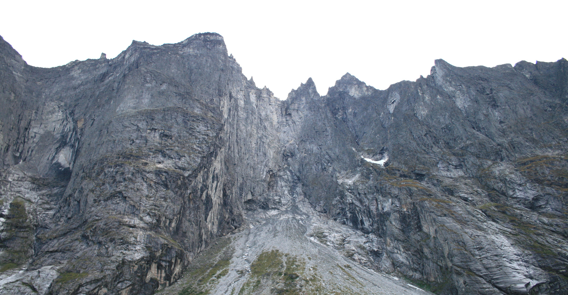 001 Trollveggen - Foto Geir Johansen.jpg