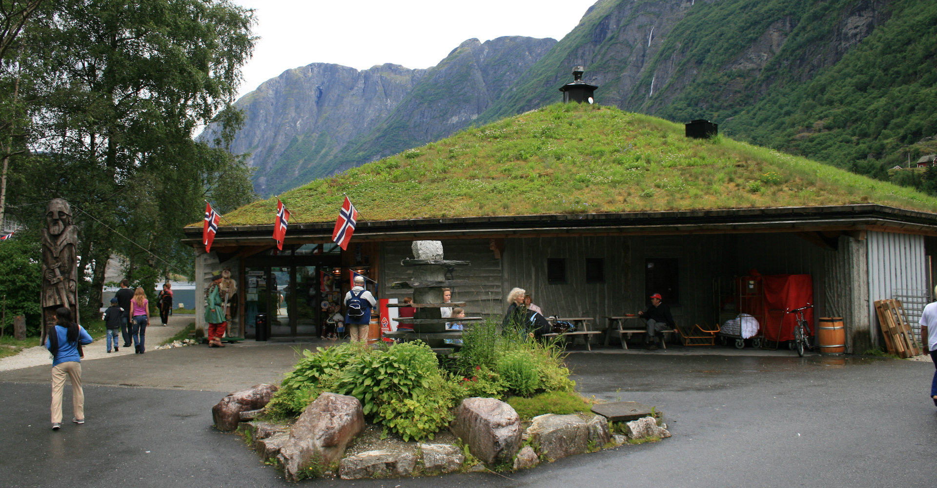 010 Souvernirbutikk-foto Geir Johansen.jpg