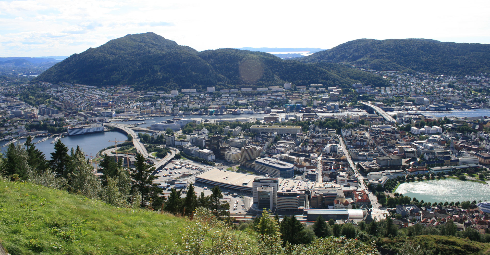 004 Bergen i retning Damsgårdsundet og Lille Lungegårdsvannet til høyre-foto Geir Johansen.jpg
