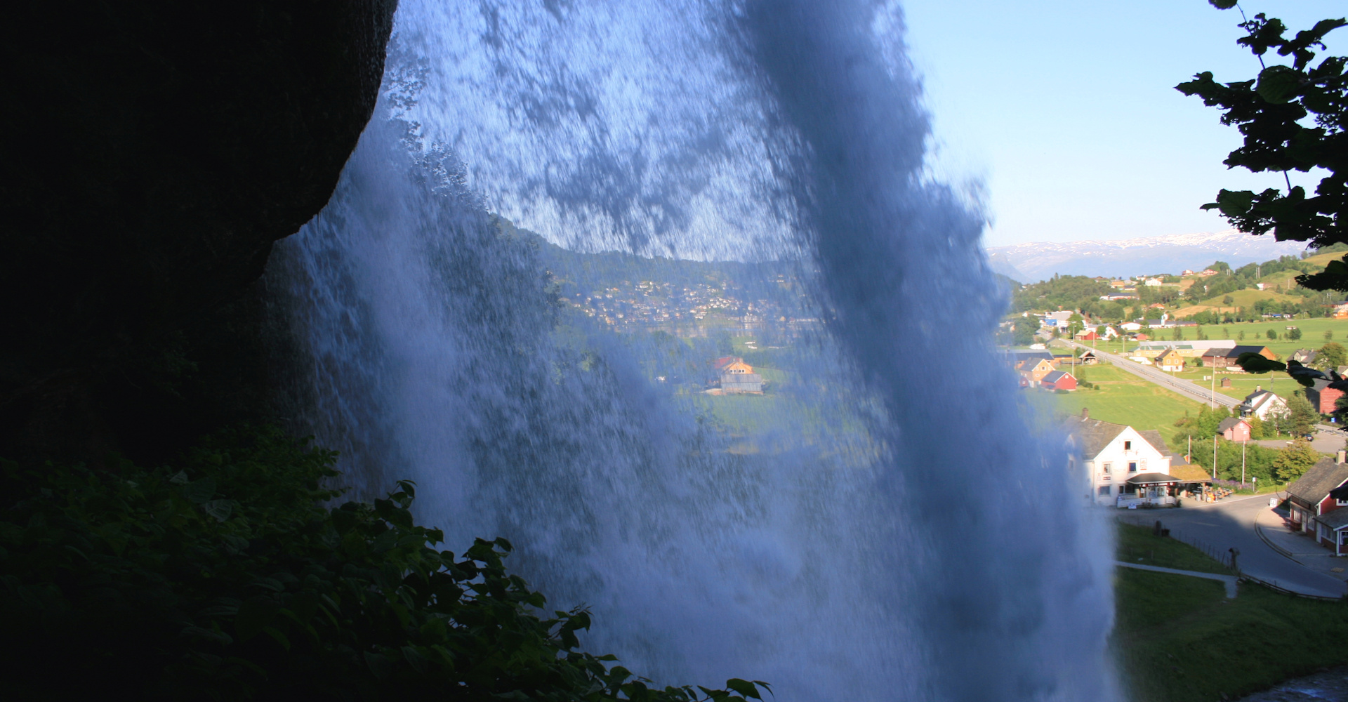 0011  Steinsdalsfossen ved Norheimsund - foto Geir Johansen.jpg