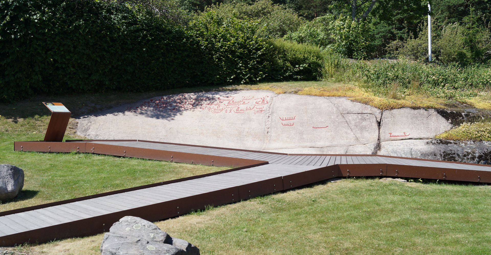 003 Solbergfeltet helleristninger - Foto Geir Johansen.jpg