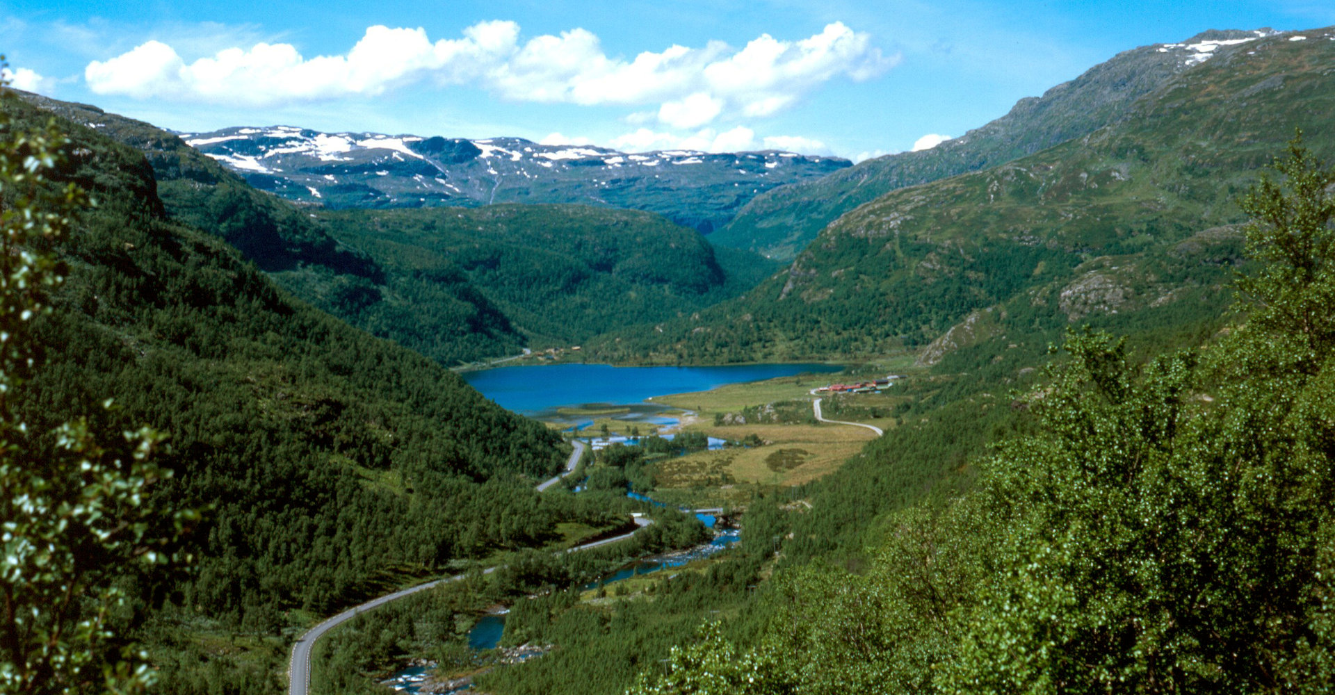 006 Aurlandsdalen - fra Grønestølskleivane - fotoFrode Inge Helland.jpg