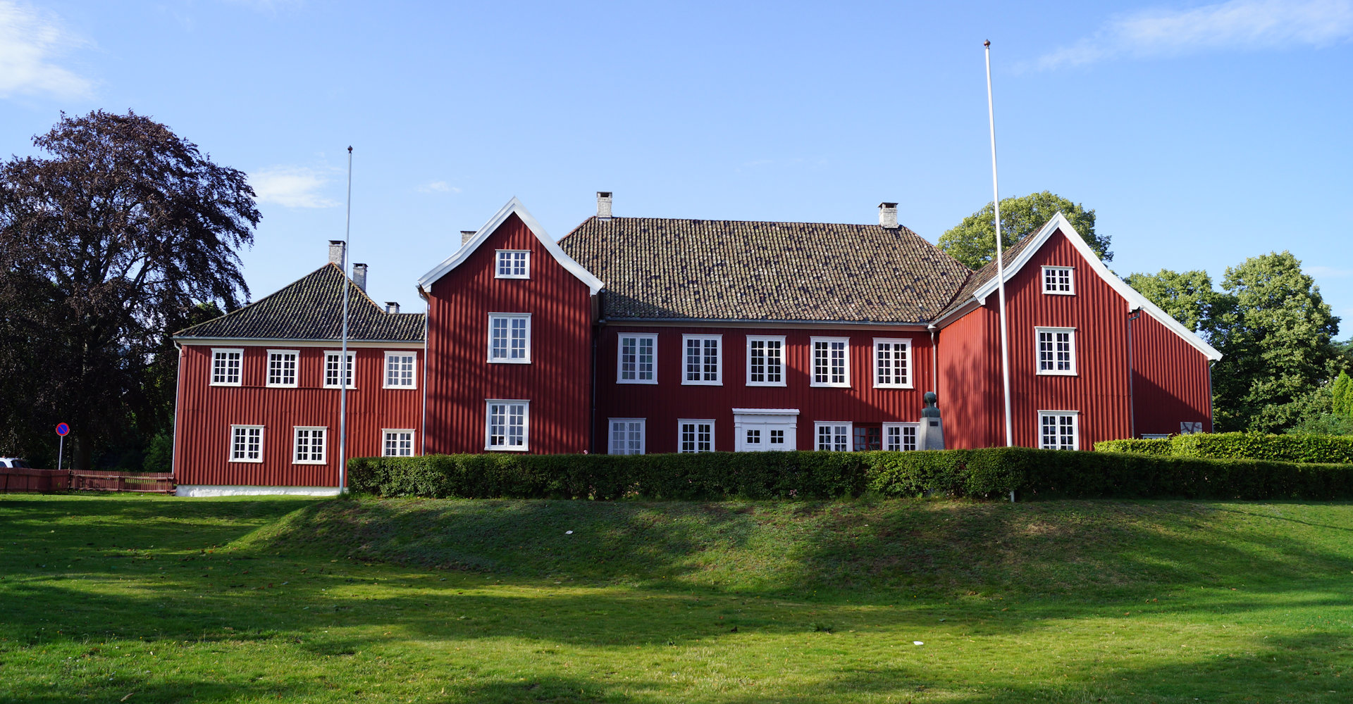 001 Herregården i Larvik-Foto Geir Johansen.jpg