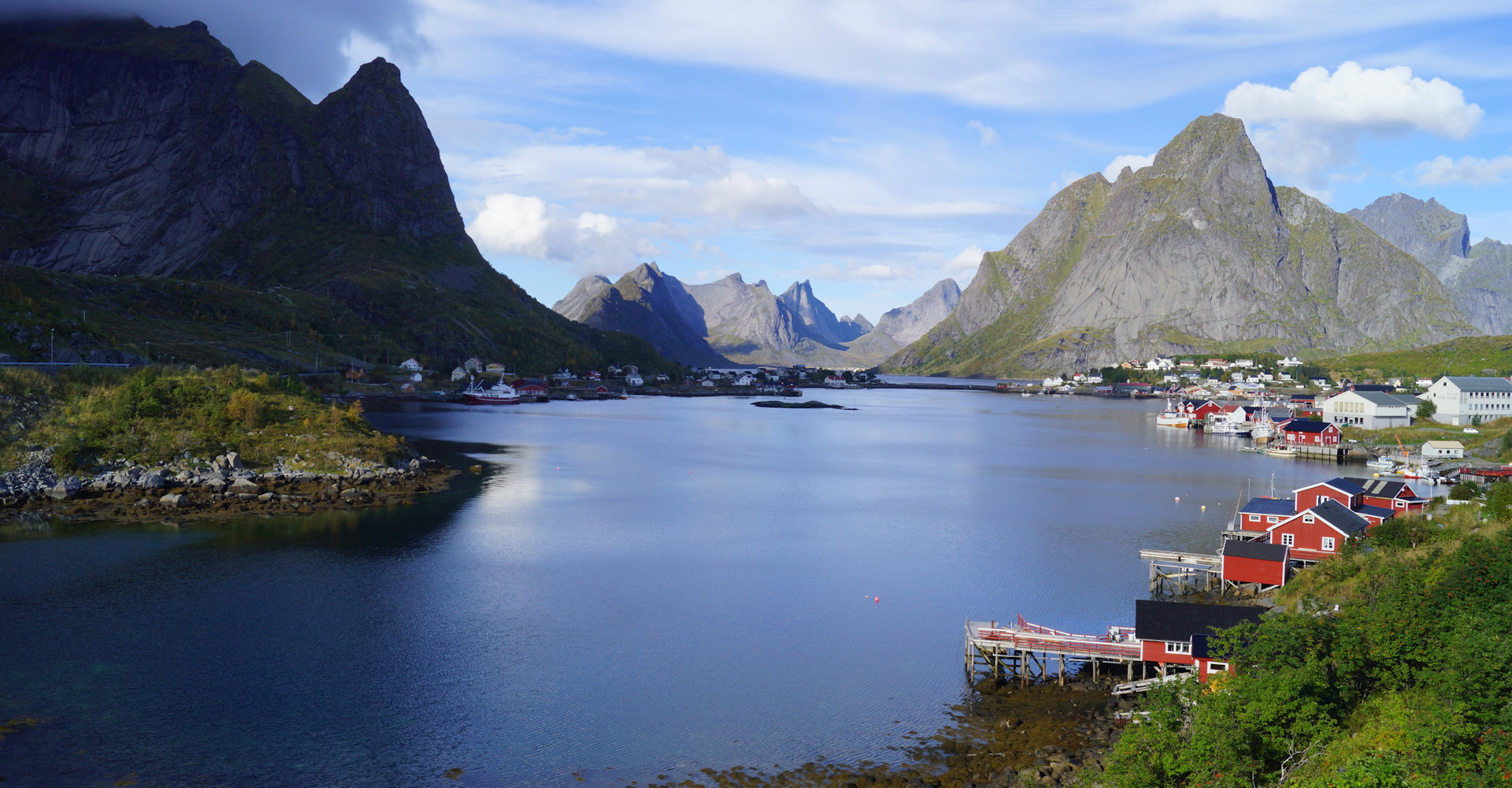 001 - Reine i Lofoten - foto Geir Johansen.jpg