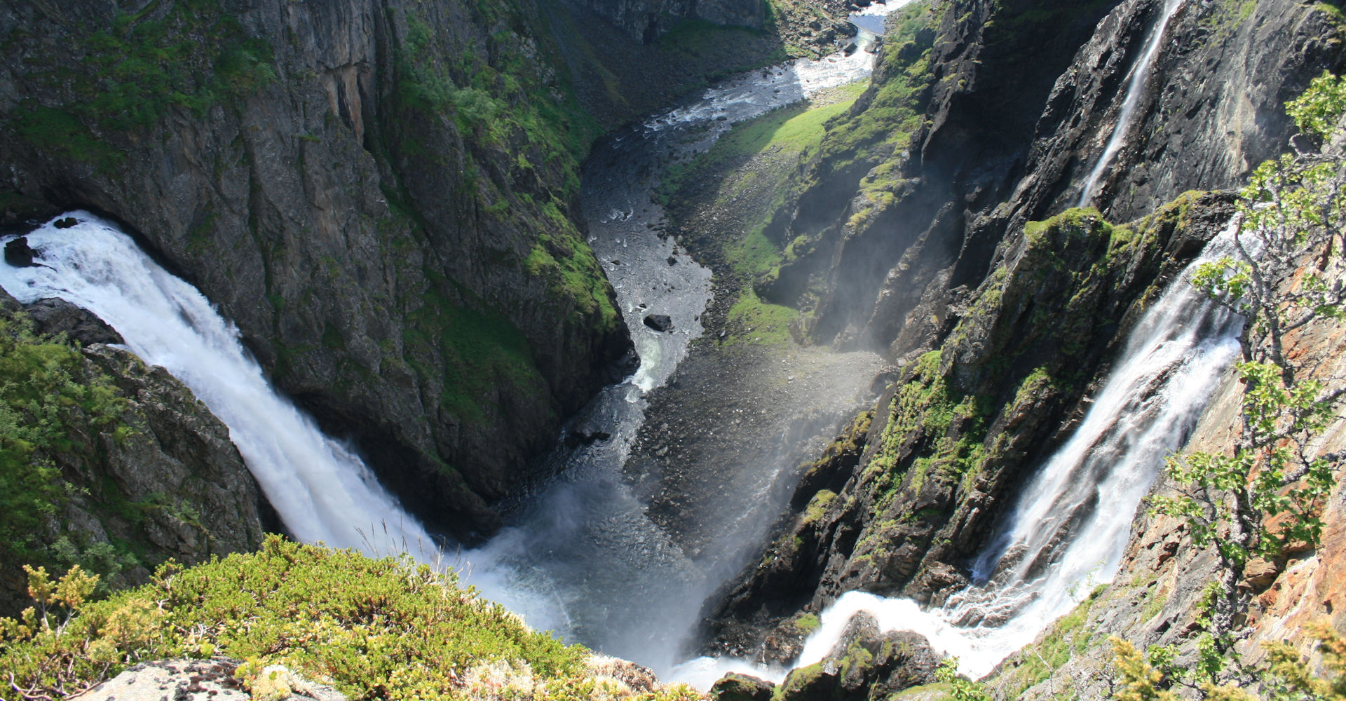 001 Vøringsfossen i Måbødalen - Foto Geir Johansen.jpg