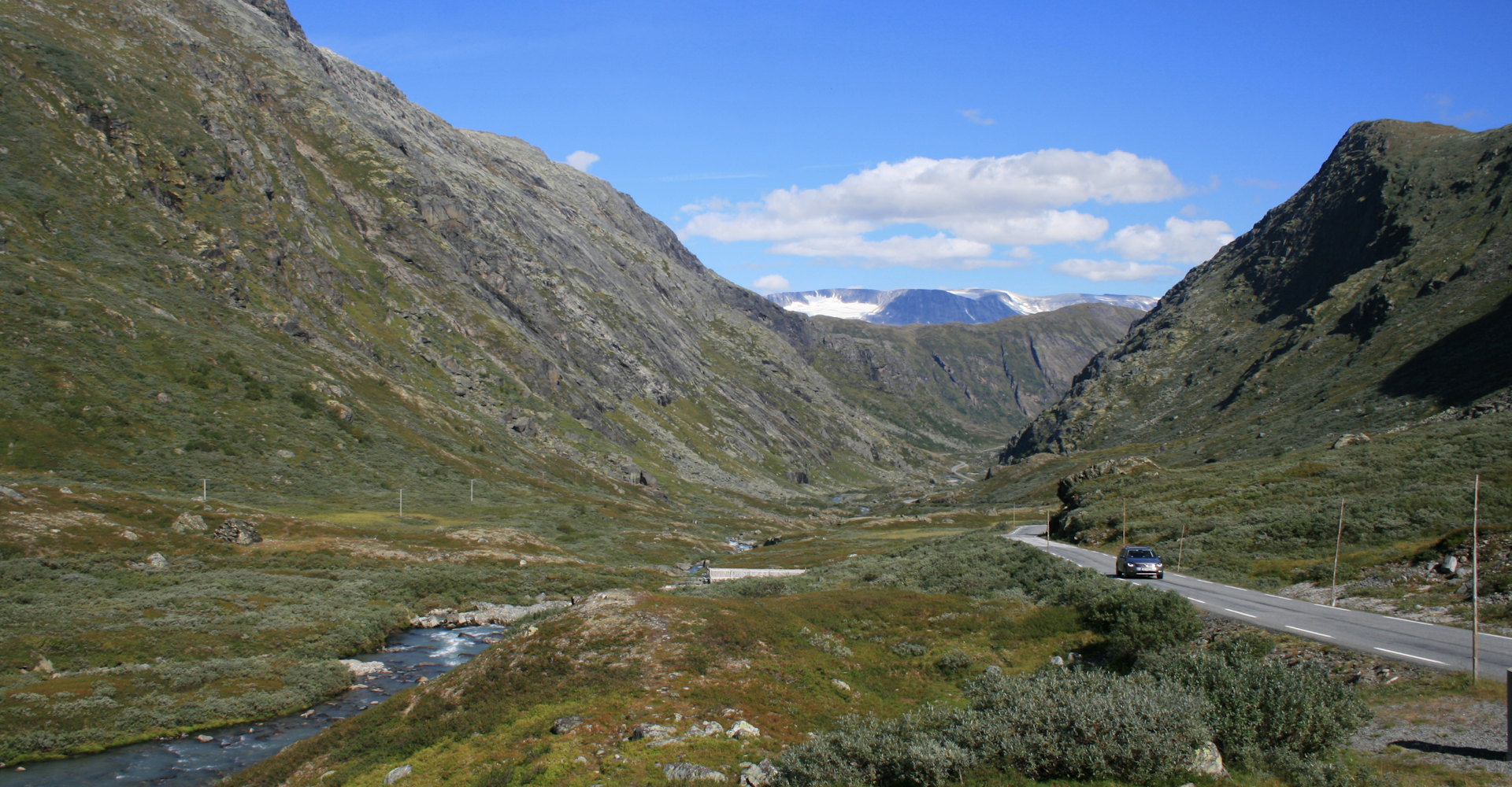 011 Utsikt bak og nedover Breidsæterdalen - Foto Geir Johansen.jpg