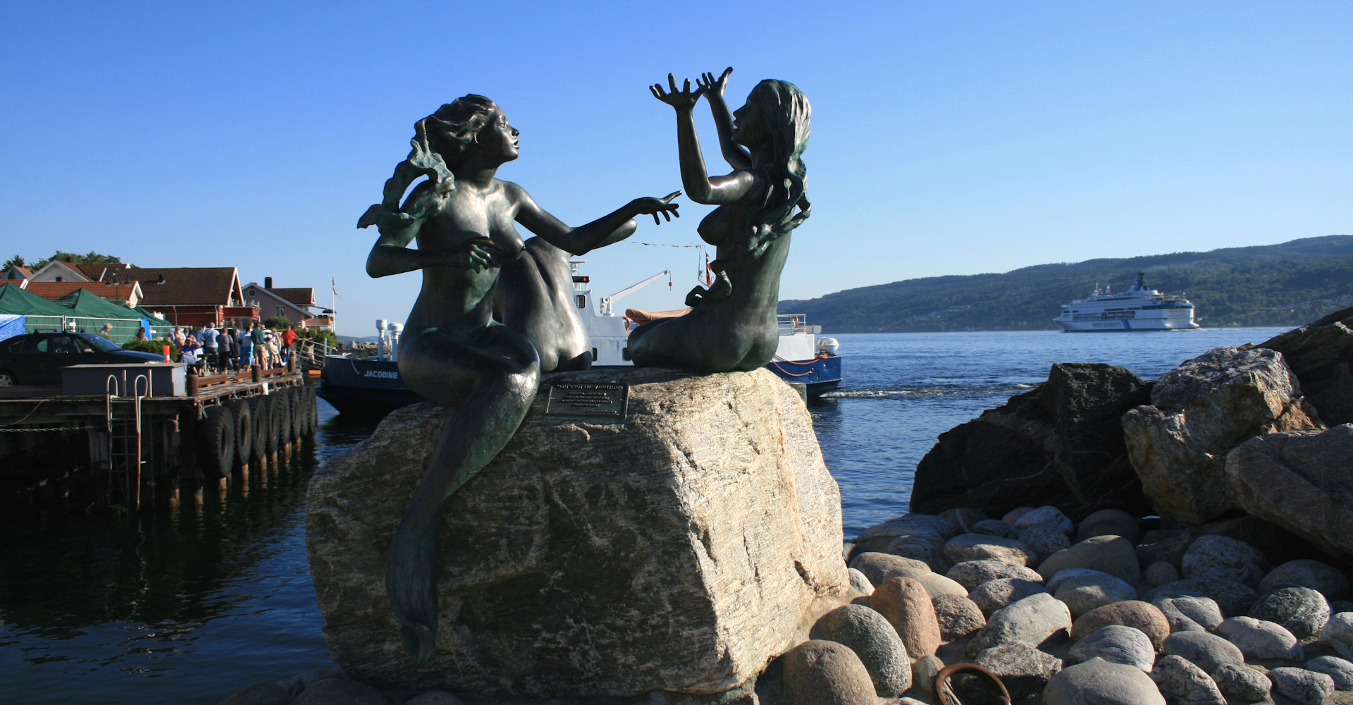 003 Drøbak akvarium- Havfruene - Foto Geir Johansen.jpg