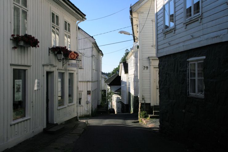 Tvedestrand-smale-gater og trehus-foto Geir Johansen.jpg