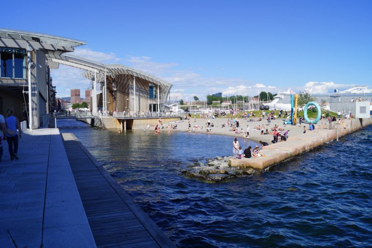 Badeplass på Tjuvholmen - Foto Geir Johansen.jpg