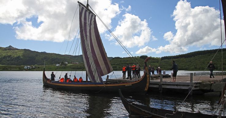 006 Lofotrvikingmuseum vikingbåt - foto Gerd Eichmann.jpg