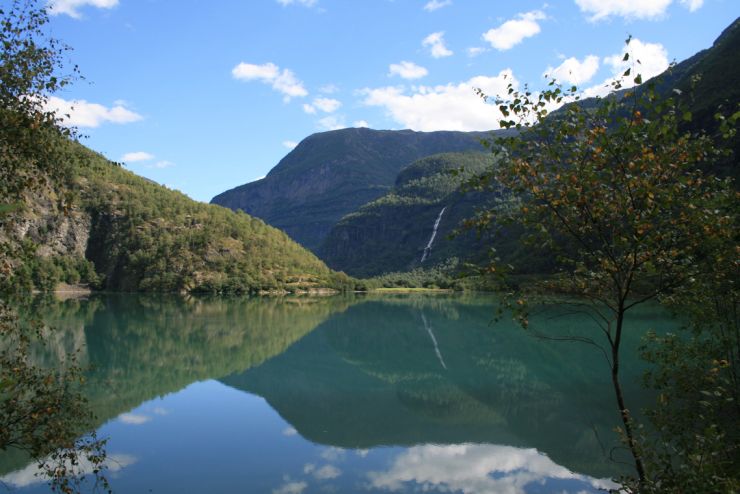 IMG_1879 Lingaelvfossen og Eidsvatnet like før Skjolden og Lustrafjorden-foto Geir Johansen.jpg